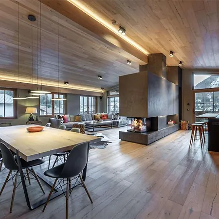 Luxurious 4br Chalet In Kitzbuehel- If You Want To Book, Please Contact On Wh-ats-app - 0034-635-520-036 !!!! Willa *
